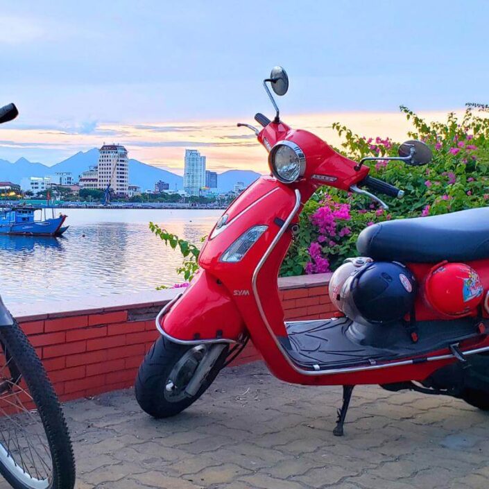 Evening on the Han River, Da Nang, Vietnam | Bon Vie magazine